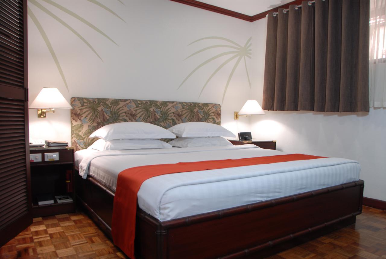 Oasis Hotel Angeles Luaran gambar